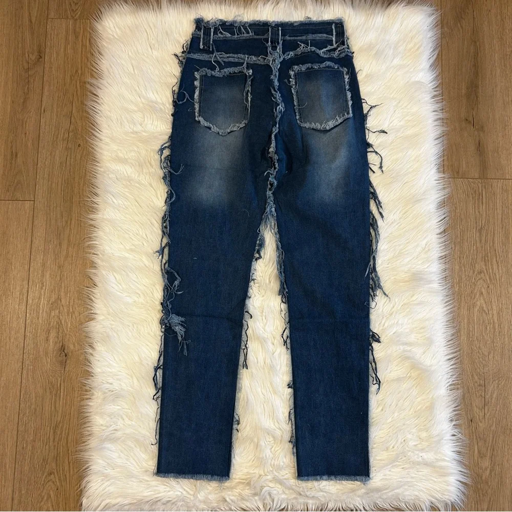 Distressed‎ Blue Women's Jeans Size 28”